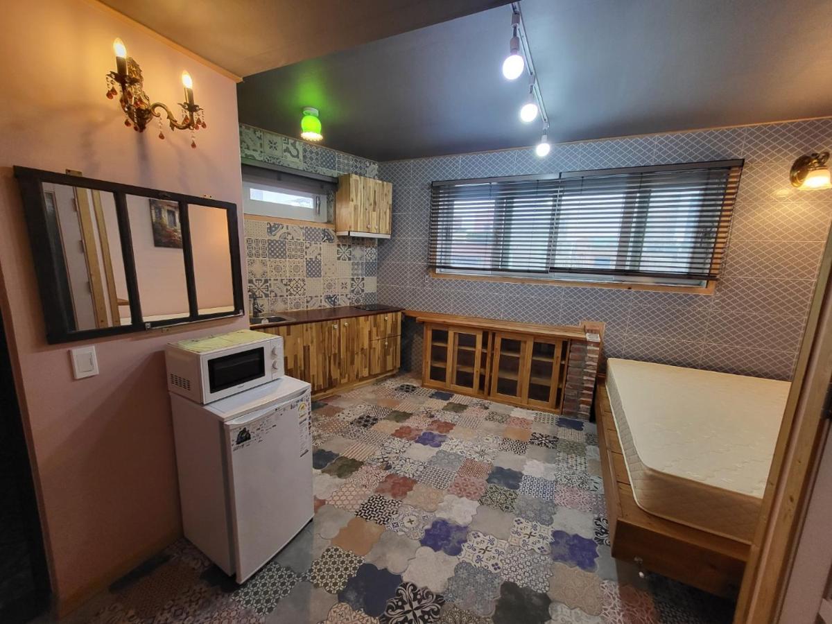 Deluna House Мокпо Экстерьер фото